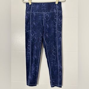 Victoria’s Secret Flow On Point Leggings
